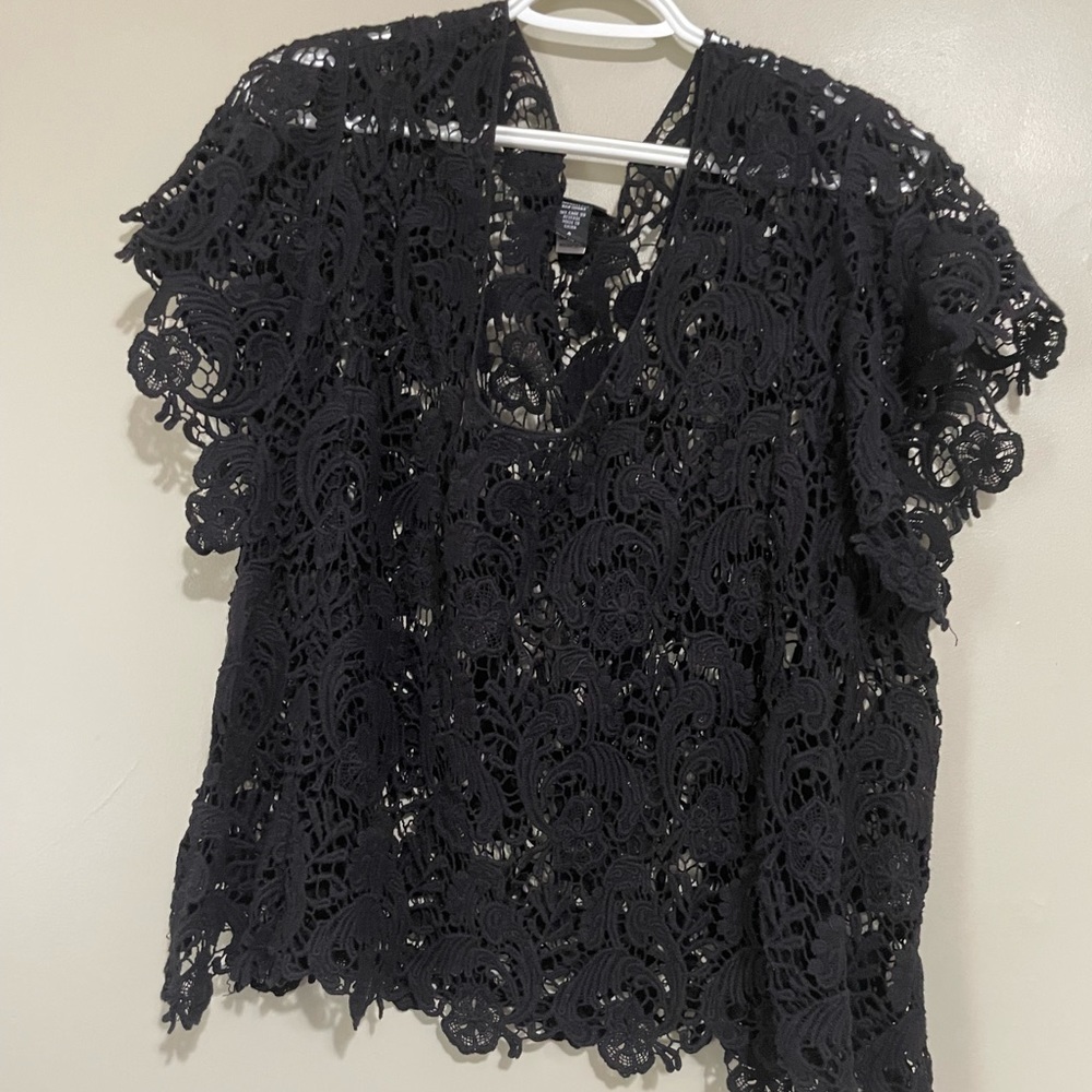 Lace crop top